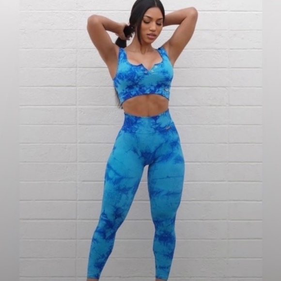 Bombshell sportswear ribbed sports bra - NWT - Picture 4 of 4